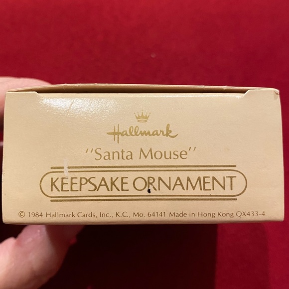 LIKE NEW rare Hallmark “Santa Mouse” ornament - Picture 3 of 7